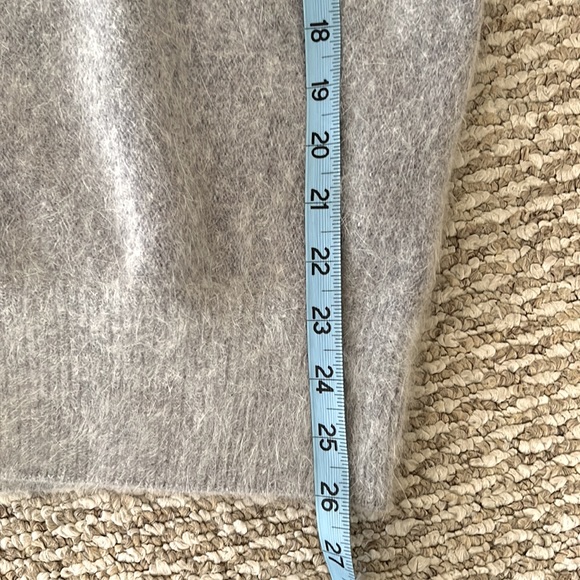 Rare Vintage Sia Bellini Gray Angora Button Up Sweater w/Full Silver Fox Sz L - Picture 11 of 12